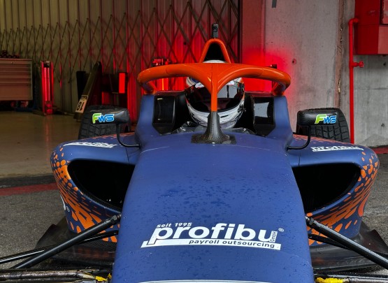 Azərbaycanlı pilot Formula 4 testlərində uğurla çıxış edib